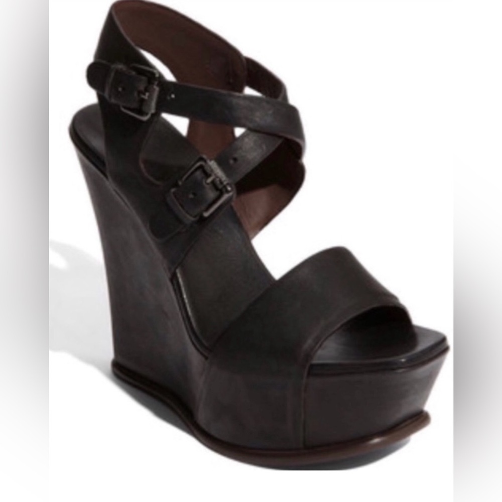 Vera Wang Lavender Label Black Leather Platform Wedge Sandals